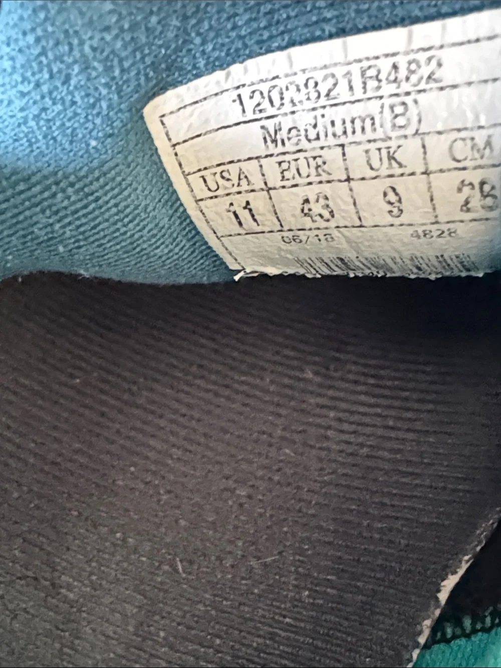 Brooks breathable knit